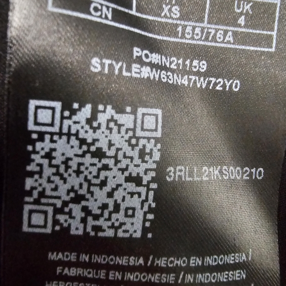 GUESS Size XS Faux-Leather Collarless Moto Black Zipper Jacket Waist Length - Picture 16 of 16